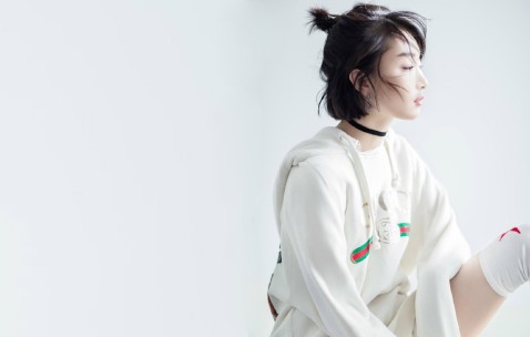 月经量少发黑怎么调理吃什么药好（月经量少发黑应该吃什么药物调理）